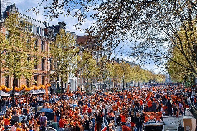 Amsterdam Kings Day Boat Party with Unlimited Drinks 2025 - Why This Cruise Is a Top Choice for King’s Day