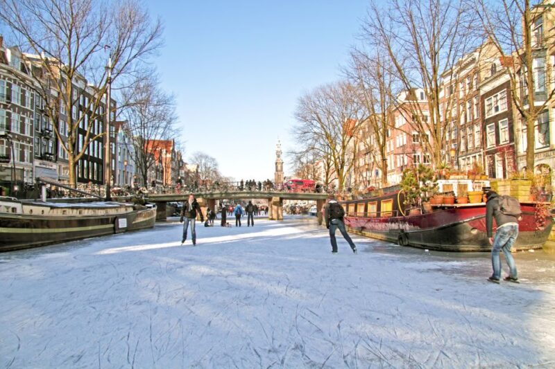 Amsterdam Light Festival Winter Walk & Stroopwafel Workshop - Starting Point and Meeting Options in the Heart of Amsterdam