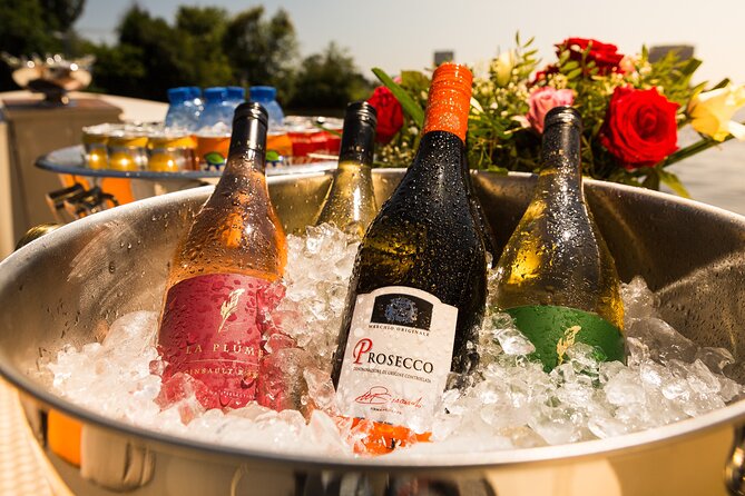 Amsterdam Luxury Open Boat Canal Cruise with Unlimited Drinks - Meeting Point and Practical Details