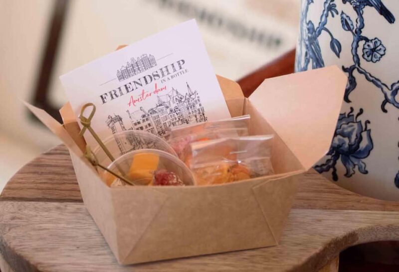 Amsterdam: Luxury Saloon Boat Cruise with Cocktails & Waffle - The Drinks Selection: From Welcome Cocktail to Unlimited Beverages