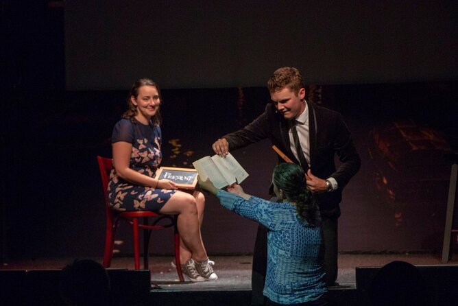 Amsterdam Magic Show: Things That Make You Go Huh - Who Will Find This Tour Most Enjoyable?