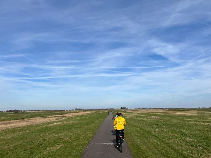 Amsterdam: Mike's Countryside E-bike Tour, Cheese & Clogs - Visiting the Iconic DAdmiraal Windmill