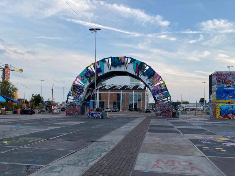 Amsterdam: Mike's Urban Bike Tour, Graffiti & Magnet Fishing - What Makes This Tour Stand Out in Amsterdam