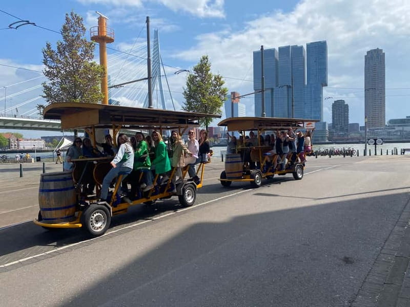 Amsterdam: MIXED - Beer & Bubbles Bike Tour - The Perfect Activity for Large Groups and Celebrations
