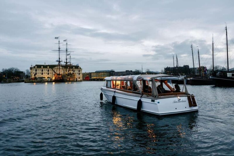 Amsterdam: New Year's Eve Champagne & Tapas Cruise - Practical Tips for a Comfortable Cruise