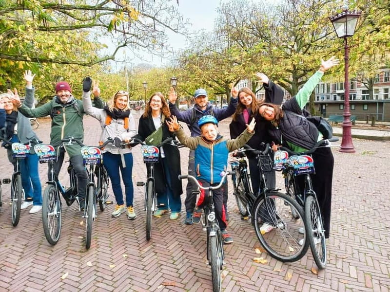 Amsterdam: Off the Beaten Path Bike Tour in French - Highlights of the Neighborhoods Visited