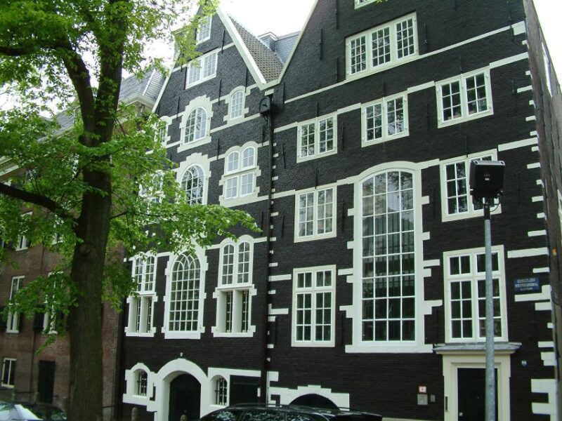 Amsterdam Old City Private Walking Tour - Explore Amsterdam’s Historic Heart on a Private 2-Hour Walk