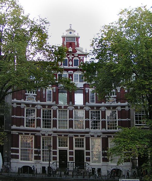 Amsterdam Old City Private Walking Tour - Unique Aspects and What Sets This Tour Apart