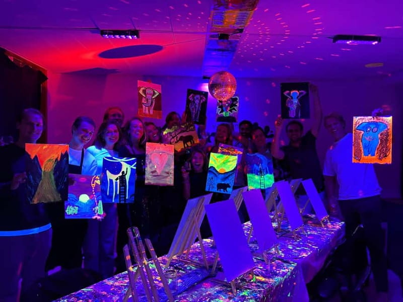 Amsterdam: Paint and Sip in the Dark at Rembrandt van Wine - Creating a Neon Masterpiece Without Prior Experience