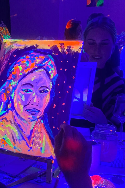 Amsterdam: Paint and Sip in the Dark at Rembrandt van Wine - Rembrandt van Wine’s Position in Amsterdam’s Creative Scene