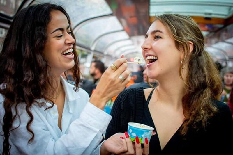 Amsterdam: Pizza Cruise with New York Pizza & Drinks - Who Will Love This Tour?