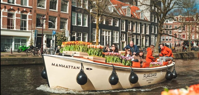 Amsterdam: Premium Tulip Boat Canal Tour - Discover the Exclusive Tulip Boat Canal Tour in Amsterdam