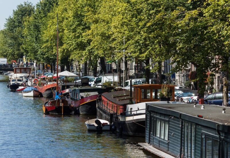 Amsterdam: Private Alternative Walking Tour - Expert-Guided Tour with a Local Flair