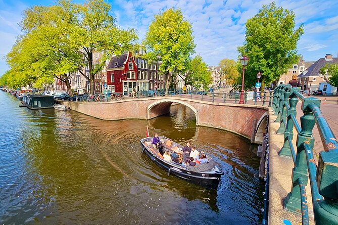 Amsterdam Private Canal Cruise 90 Minutes through the Old City - Exploring the Amstel River and the Dancing Houses