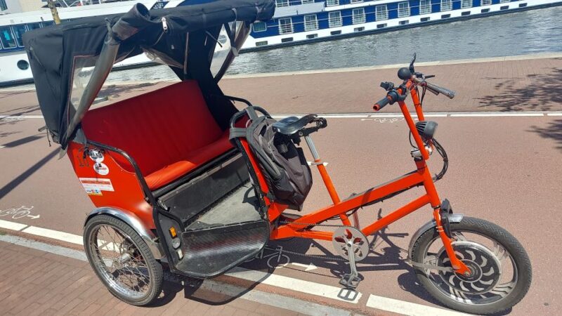 Amsterdam: Private City Highlights Tour by Rickshaw - Key Points