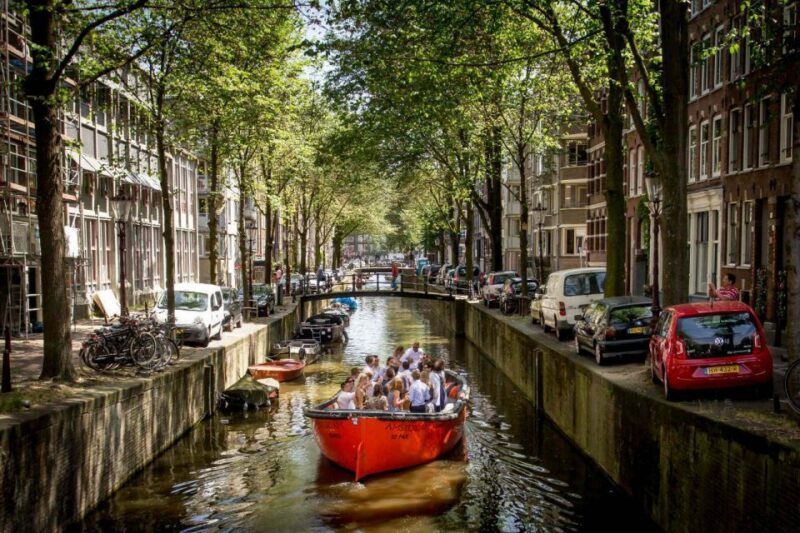 Amsterdam: Private Cruise with Drinks & Optional Snacks - The Route and Visual Highlights of the Canal Tour