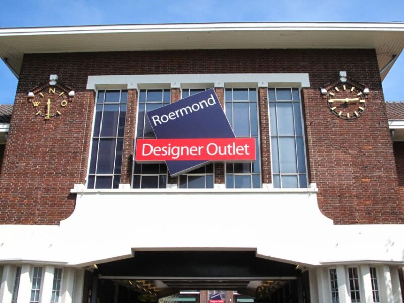 Amsterdam: Private Day Trip to Designer Outlet Roermond - Exploring the Roermond Designer Outlet