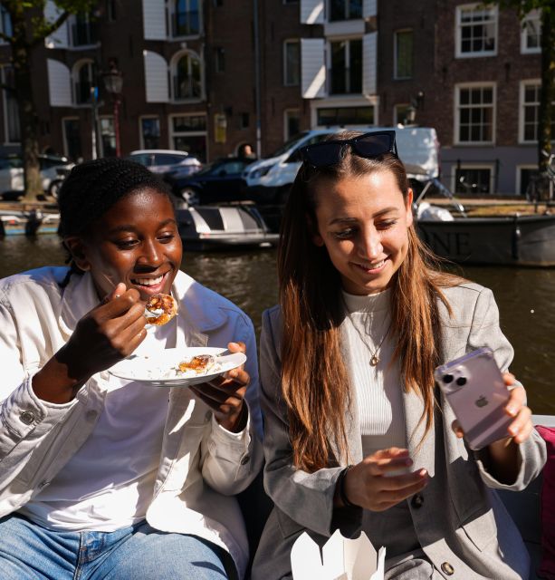 Amsterdam: Private Luxury Cruise with BBQ and Drinks - The Live-Cooking BBQ Experience on the Boat