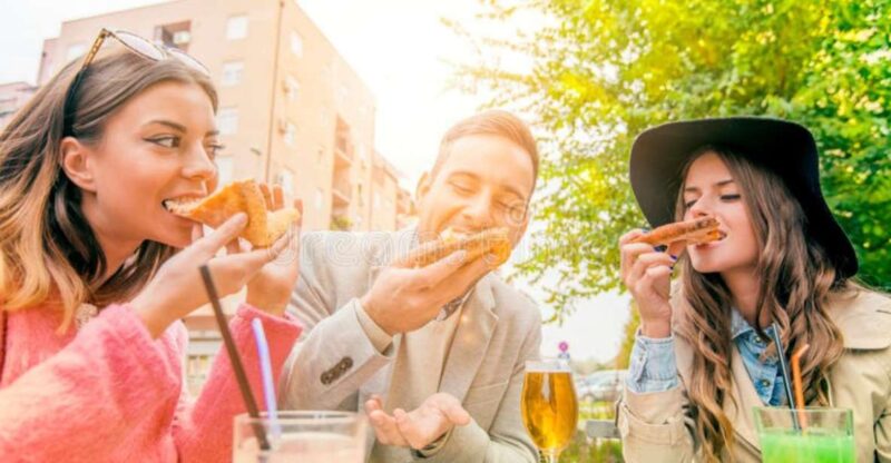 Amsterdam: Private Luxury Cruise with Pizza and Drinks - Key Points