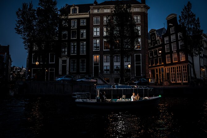 Amsterdam: Private Romantic Evening Canal Cruise + Bubbles/Snacks - Comfort and Practicalities on Board