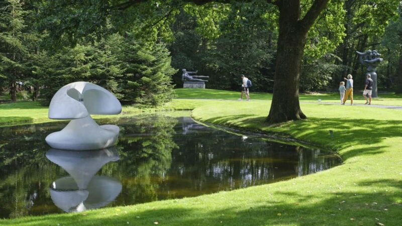 Amsterdam: Private Tour of Kröller-Museum Het Loo Muiderslot - Touring the Sumptuous Het Loo Palace and Gardens