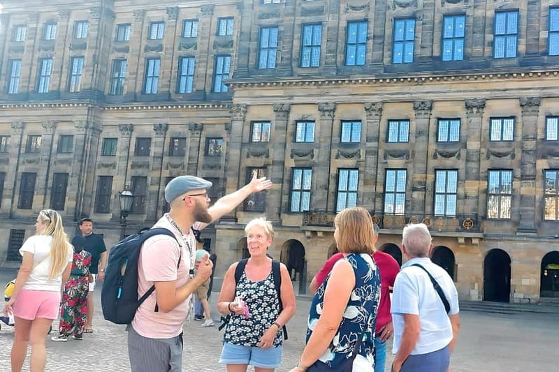 Amsterdam: Private Tour with Local Guide (French or English) - Tailored Recommendations for Restaurants and Shopping