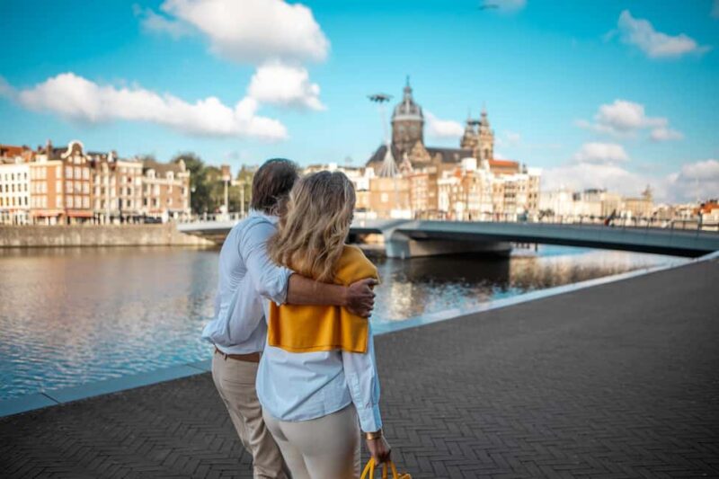 Amsterdam Private Walking Tour for Couples - Exploring Dam Square and its Surroundings