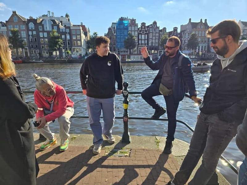 Amsterdam: Private walking tour with Coffee & Anne Frank VR - Discover Amsterdam’s Hidden Stories with a Personal Guide