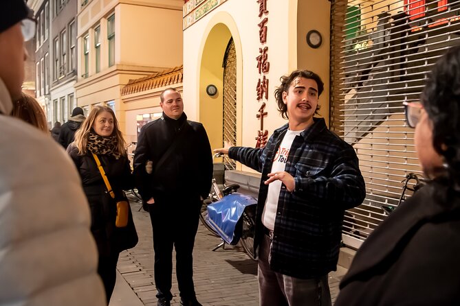 Amsterdam Red Light District and City Center Walking Tour - Discover the Red Light District’s Nighttime Atmosphere