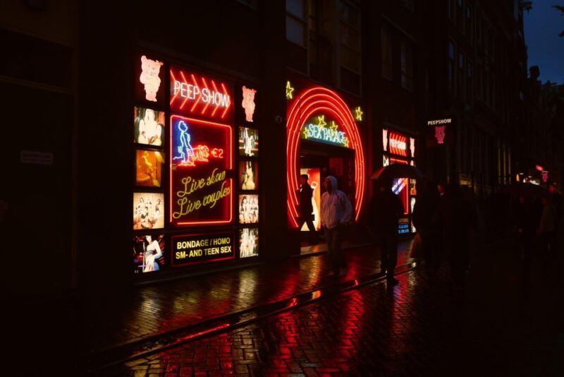 Amsterdam: Red Light District and Coffeeshop Culture Tour - Why This Tour Is Highly Praised
