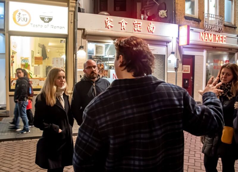 Amsterdam: Red Light District Exclusive Night Tour - Visiting the District During Its Most Lively Hours