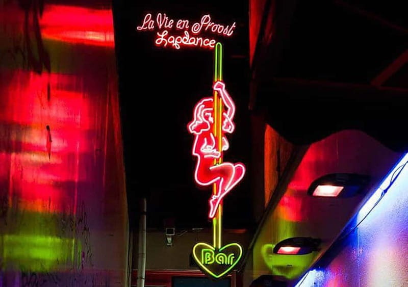 Amsterdam: Red Light District Tour - Practical Tips for Exploring Post-Tour