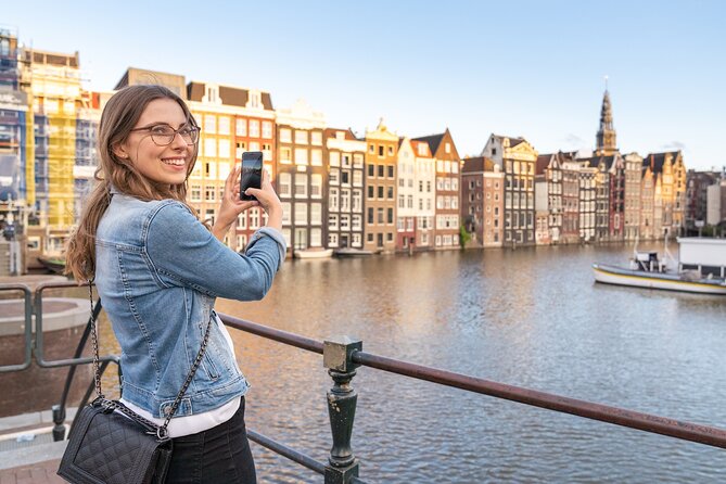 Amsterdam Red Light District Walking Tour in EN/DE/IT - Guides Known for Respect and Knowledge