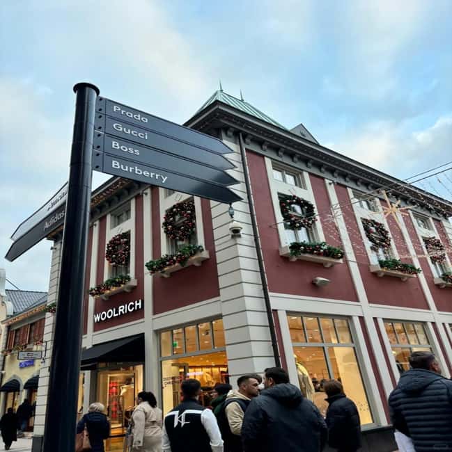 Amsterdam: Roermond Shopping and Utrecht Day Trip - Starting the Day with Easy Pickup and Comfortable Transport