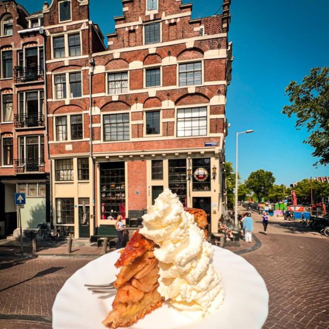 Amsterdam: Self-Guided Food Tour in De Jordaan Neighbourhood - Visiting a Unique Concept Store for a Slider and Drink