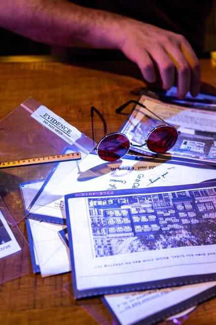 Amsterdam: Self-guided Red Light District Pub Crawl Mystery - Key Points