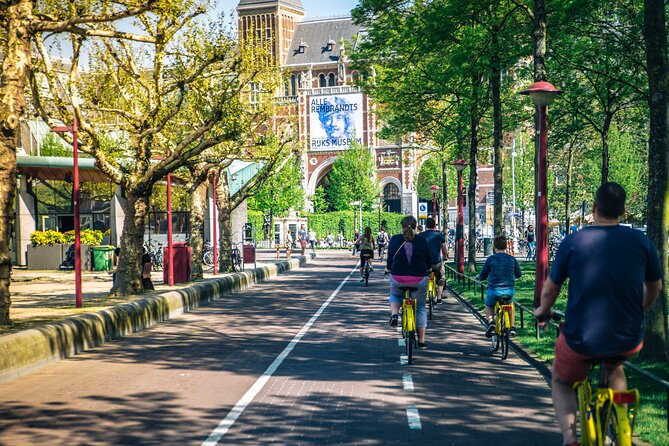 Amsterdam Small-Group Bike Tour - The Guide’s Role and Personalities