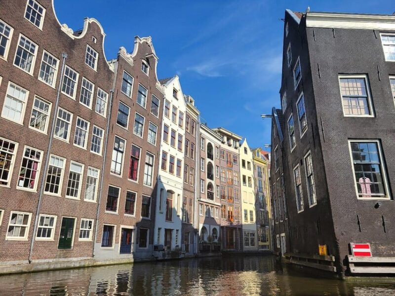 Amsterdam: Small-Group Canal Cruise incl. Drinks and Snacks - Food and Beverages — Dutch Specialties and Local Liquors
