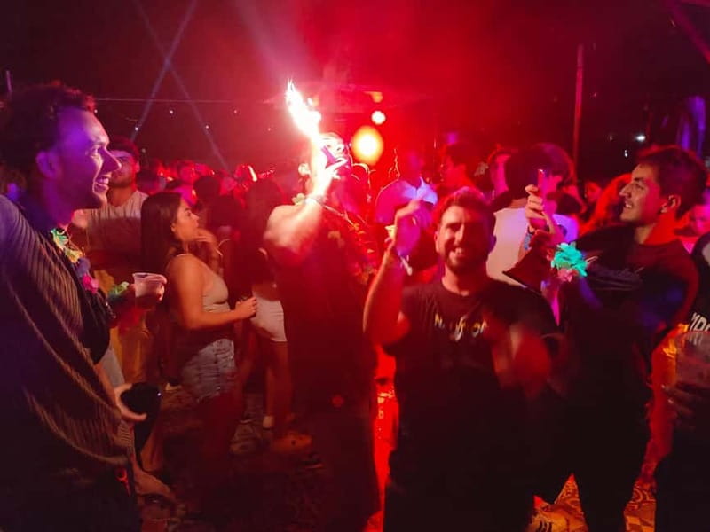 Amsterdam: Social Pubcrawl, Games and get to know eachother - Practicalities: Meeting Points, Timing, and Restrictions