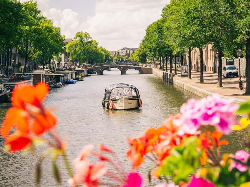 Amsterdam: Spanish Guided Open Boat Cruise with Bar Onboard - How the Tour Compares to Other Water Tours in Amsterdam
