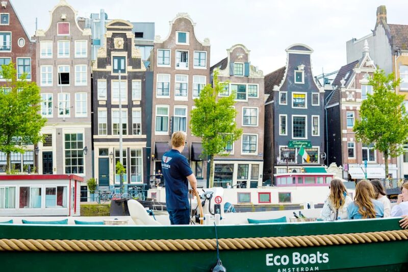 Amsterdam: The Newest Canal Cruise with Drink Option - Comfort and Practicalities Onboard