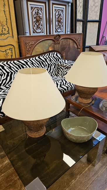 Amsterdam: Thrift Shopping Tour with Interior Designer - Champagne and Tea in a Vintage Salon