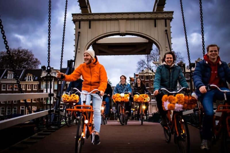 Amsterdam: Top Highlights Guided Bike Tour in EN/DE/ES/FR/IT - Frequently Asked Questions