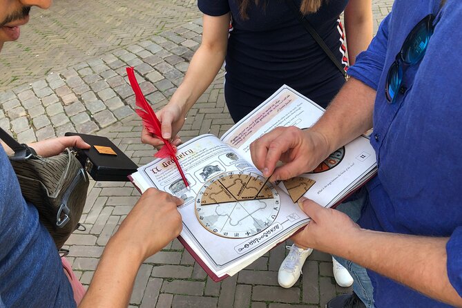 Amsterdam Treasure Hunt: The Mystery of a Secret Sender - Puzzles That Challenge and Delight