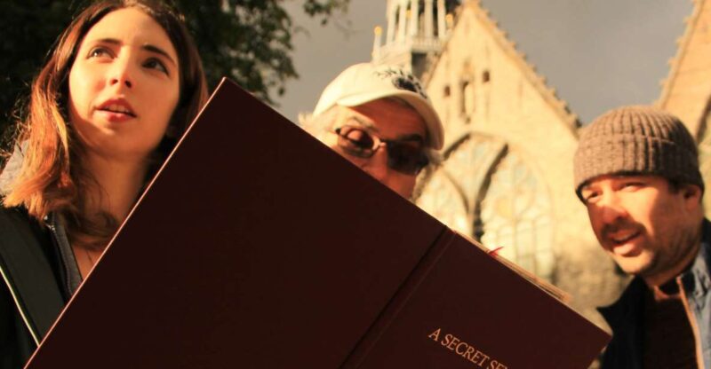 Amsterdam: Treasure Hunt Walking Tour "A Secret Sender" - Key Points