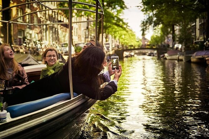 Amsterdam Uncovered: 120 Minutes by Boat - Meeting Point and Booking Convenience