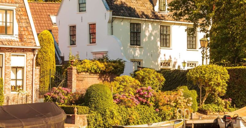 Amsterdam: Vecht River Day Trip with Cruise and High Tea - The Scenic Open-Top Boat Cruise Past Castles and Estates