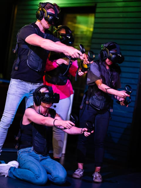 Amsterdam: VR Starter Pack with 6 Tokens - Practical Details: Meeting Point and Duration