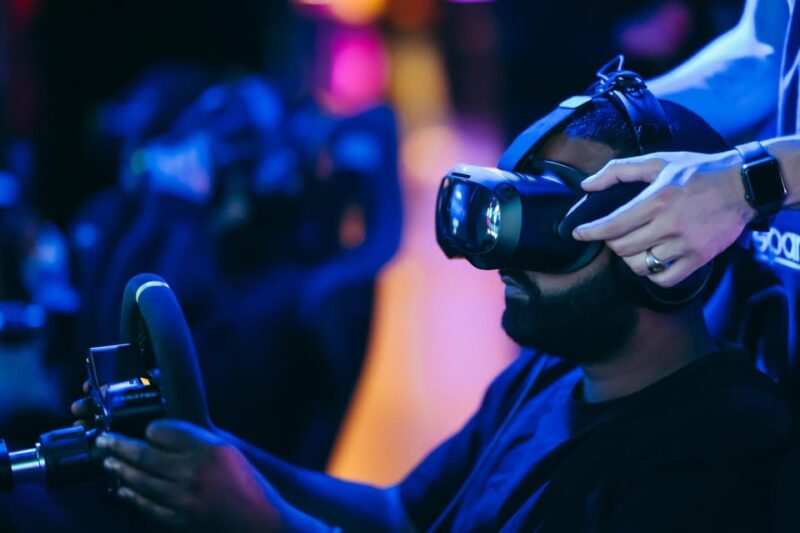 Amsterdam: VR Starter Pack with 6 Tokens - Accessibility and Physical Considerations