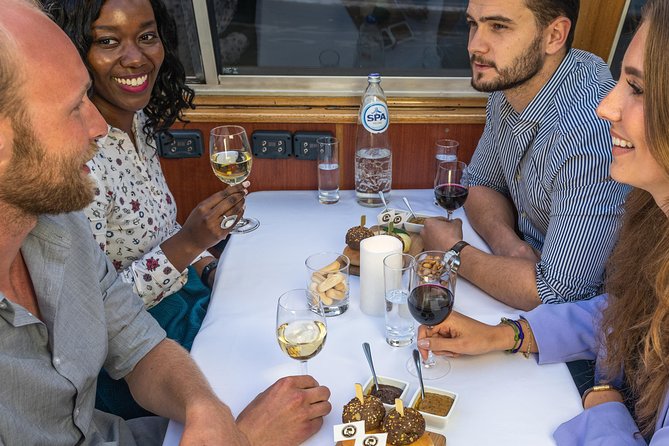 Amsterdam Wine and Cheese Evening Cruise - Key Points